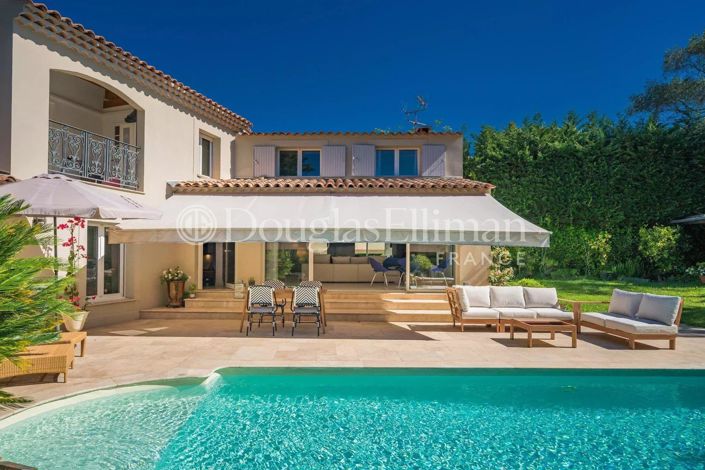 Image No.2-4 Bed House for sale