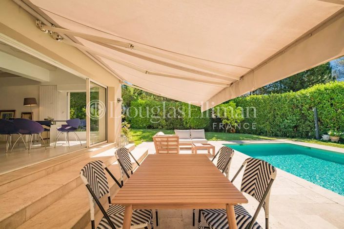 Image No.3-4 Bed House for sale