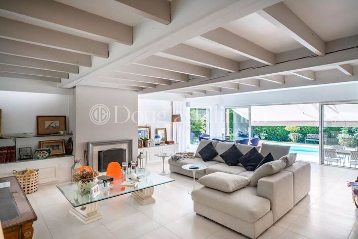 Image No.5-4 Bed House for sale