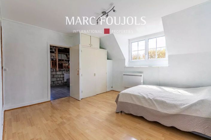 Image No.11-4 Bed House for sale