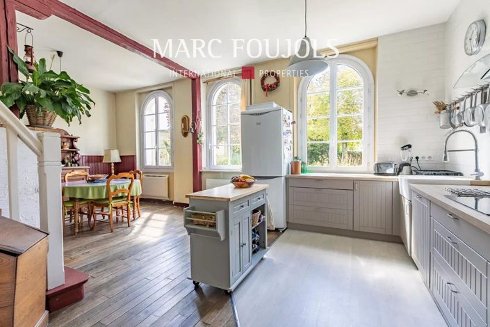 Image No.8-4 Bed House for sale