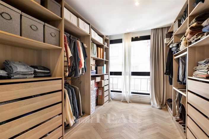 Image No.15-3 Bed Apartment for sale