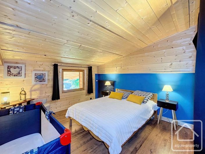 Image No.16-14 Bed Property for sale