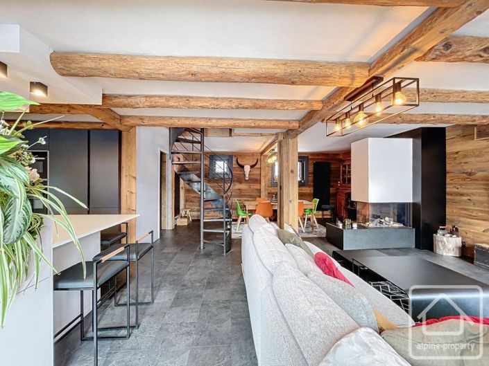 Image No.21-14 Bed Property for sale