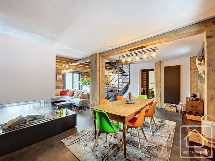 Image No.22-14 Bed Property for sale