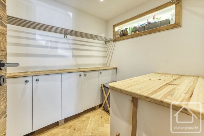 Image No.23-2 Bed Property for sale