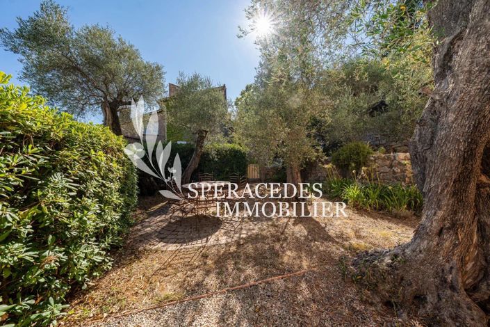 Image No.19-3 Bed House for sale