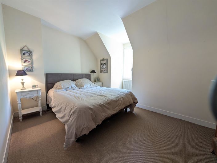 Image No.21-4 Bed House for sale