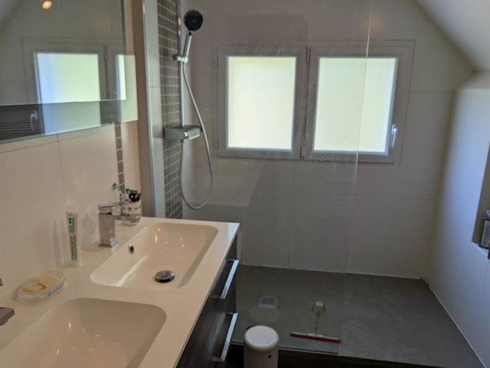 Image No.24-4 Bed House for sale