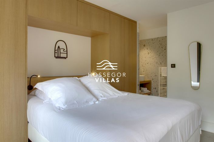 Image No.18-4 Bed House for sale