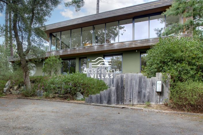 Image No.4-4 Bed House for sale