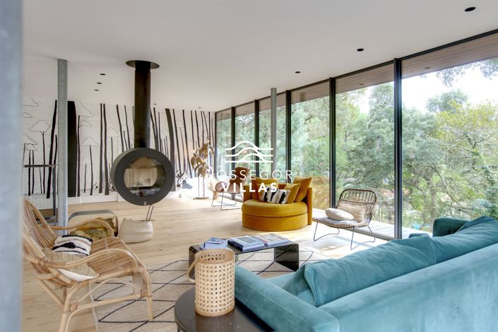 Image No.9-4 Bed House for sale