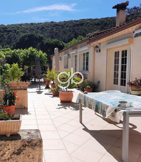 Image No.1-4 Bed House for sale