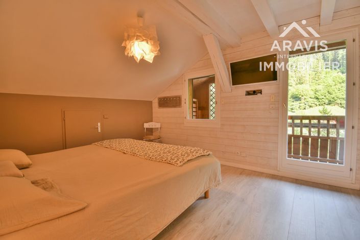 Image No.15-4 Bed House for sale