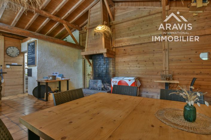 Image No.30-4 Bed House for sale