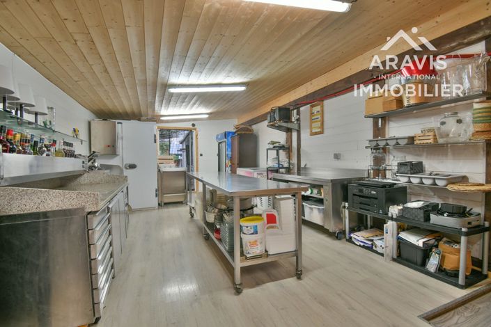 Image No.46-4 Bed House for sale