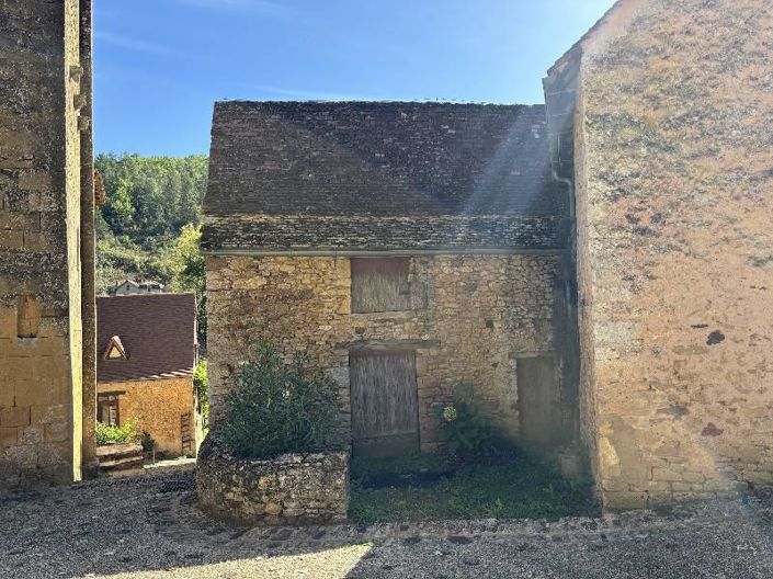 Image No.10-1 Bed House for sale