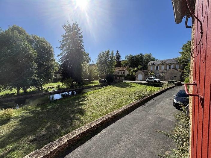 Image No.8-1 Bed House for sale