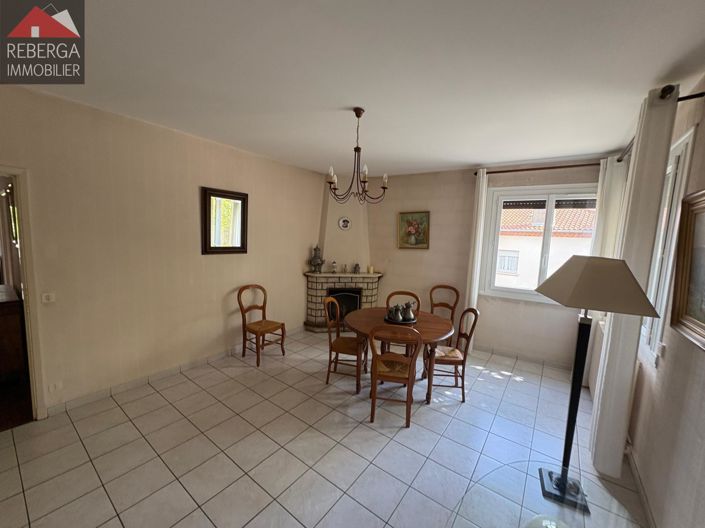 Image No.5-3 Bed House for sale