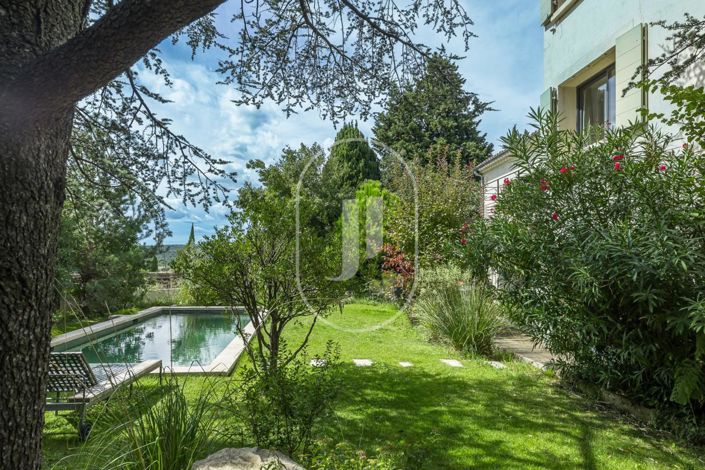 Image No.13-5 Bed House for sale