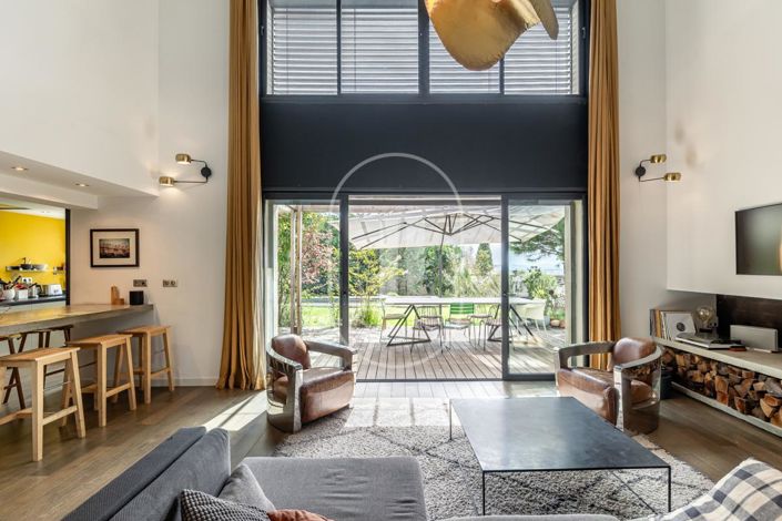 Image No.4-5 Bed House for sale