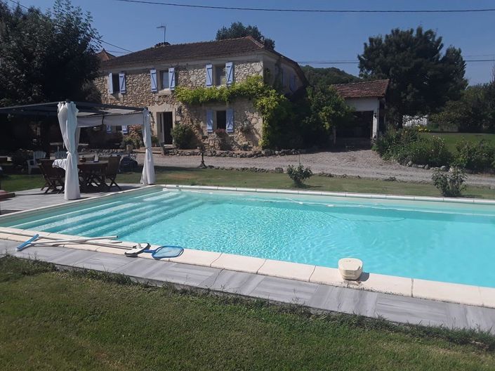 Image No.2-5 Bed House for sale