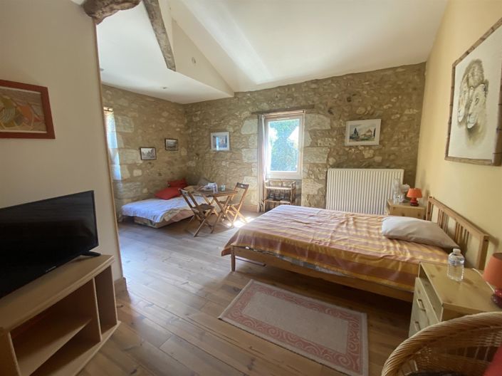 Image No.3-5 Bed House for sale