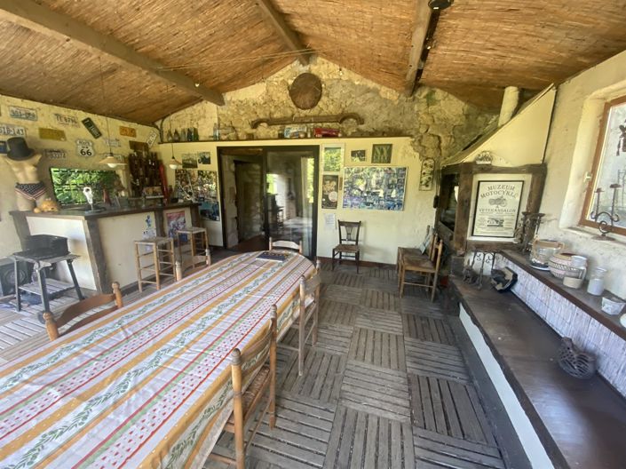 Image No.7-5 Bed House for sale