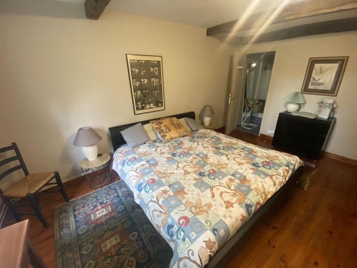 Image No.8-5 Bed House for sale