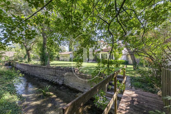 Image No.1-Maison de 5 chambres à vendre à L'Isle-sur-la-Sorgue