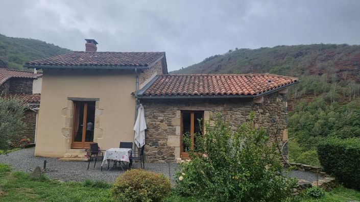 Image No.17-2 Bed House for sale