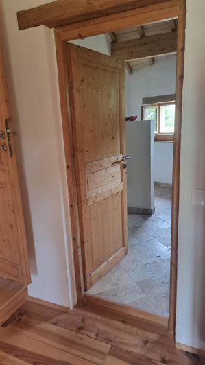 Image No.8-2 Bed House for sale