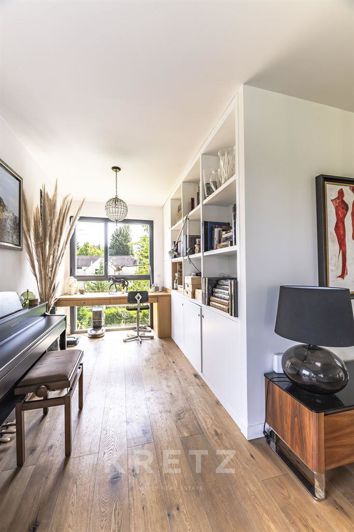 Image No.4-6 Bed House for sale