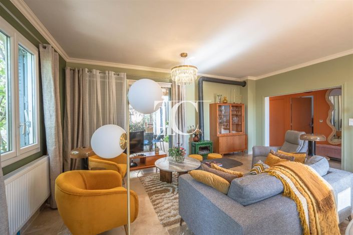 Image No.9-4 Bed House for sale