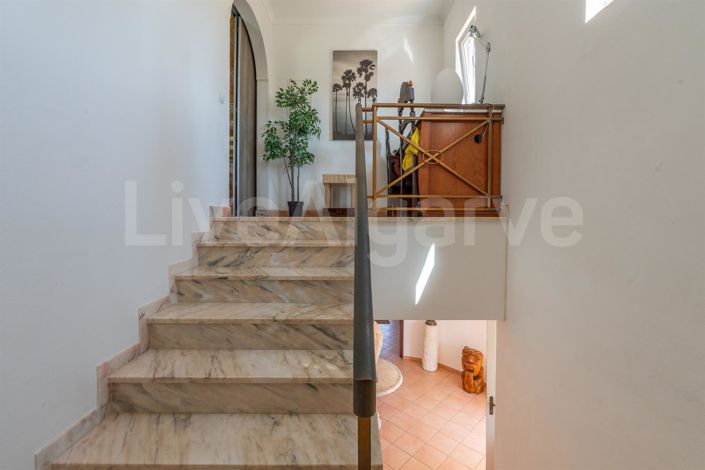 Image No.37-4 Bed House for sale