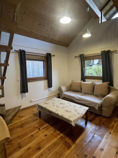 Image No.9-1 Bed House for sale