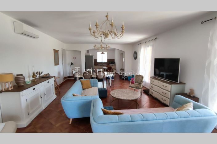 Image No.3-3 Bed House for sale