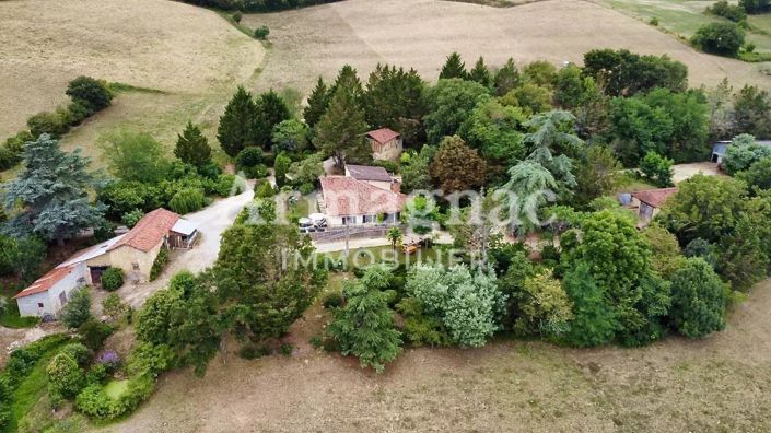 Image No.1-3 Bed House for sale