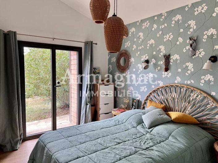 Image No.13-3 Bed House for sale