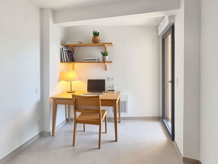 Image No.1-2 Bed Property for sale