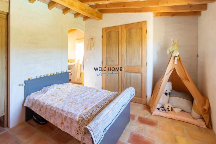 Image No.10-3 Bed House for sale