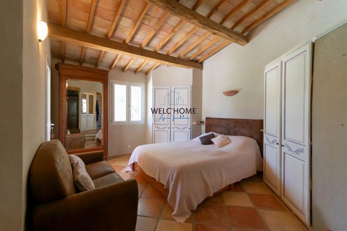 Image No.14-3 Bed House for sale