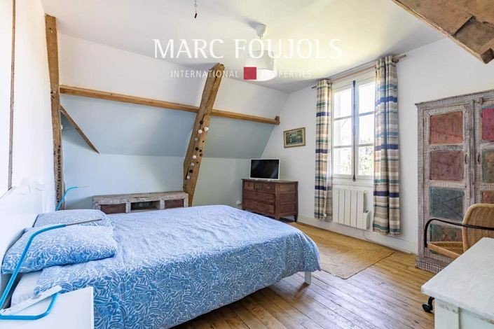 Image No.10-7 Bed House for sale