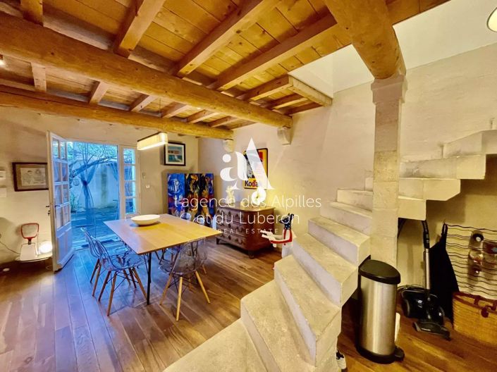 Image No.10-3 Bed House for sale