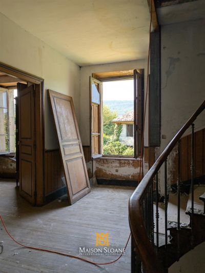 Image No.17-10 Bed House for sale