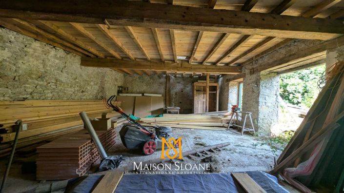 Image No.24-10 Bed House for sale