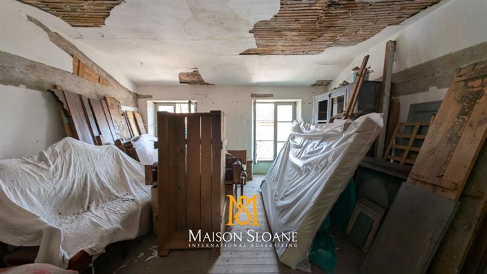 Image No.5-10 Bed House for sale