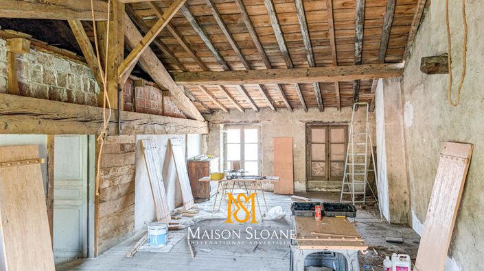 Image No.8-10 Bed House for sale