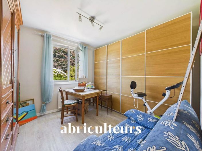 Image No.18-4 Bed House for sale