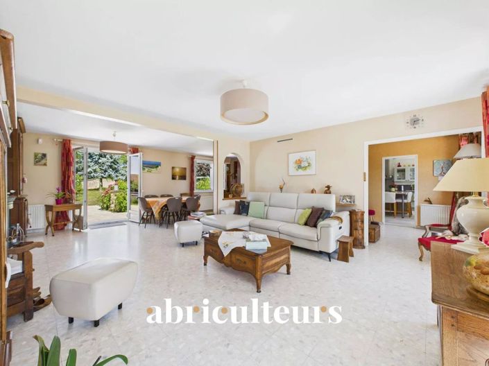 Image No.4-4 Bed House for sale